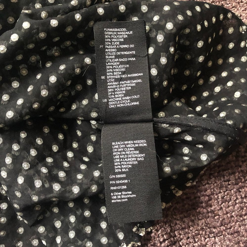 & Other Stories Black and White Pattern Blouse - Picture 10 of 11